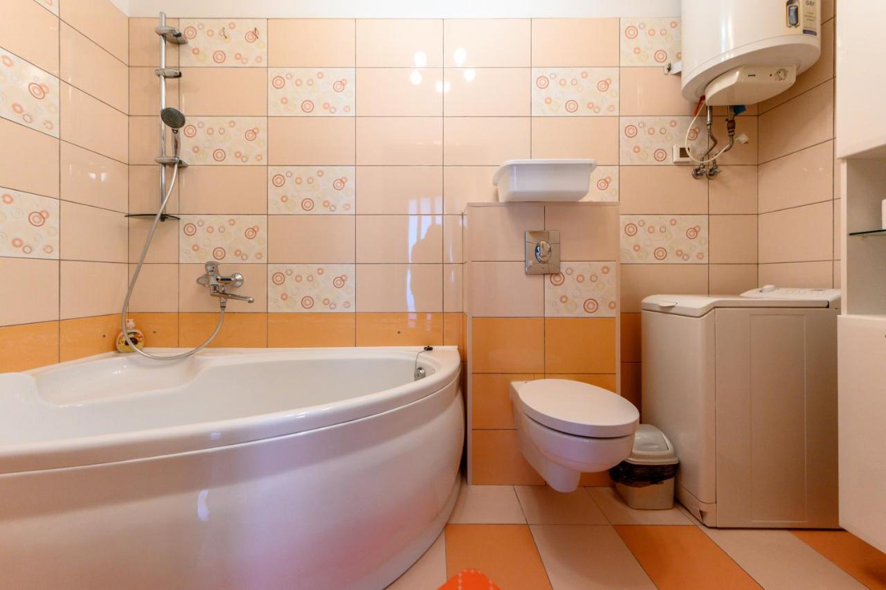 Happy Time Apartment Odesa Exterior foto