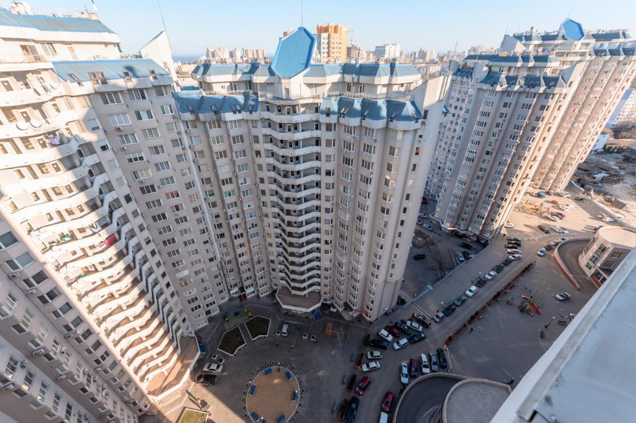 Happy Time Apartment Odesa Exterior foto