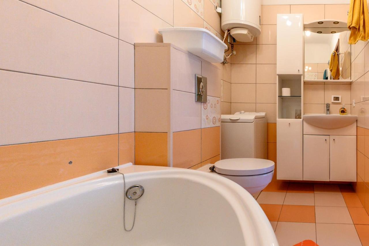 Happy Time Apartment Odesa Exterior foto